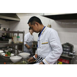 金湖华厨餐饮管理咨询公司 专业餐饮培训与咨询服务解析